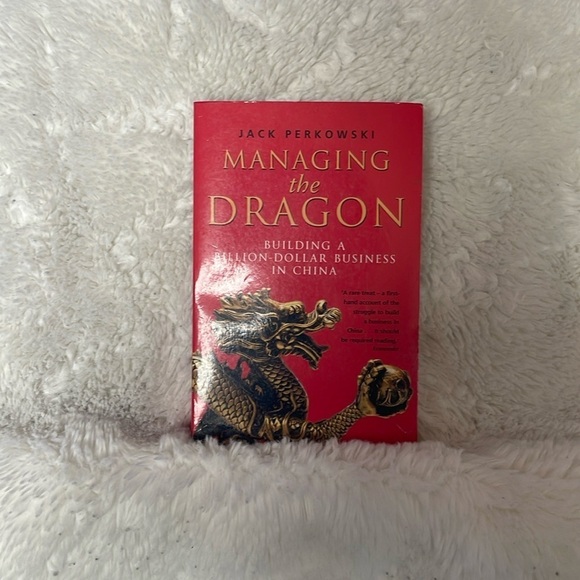 Managing the dragon is a discussion and a great book about the manufacturing - Picture 1 of 5